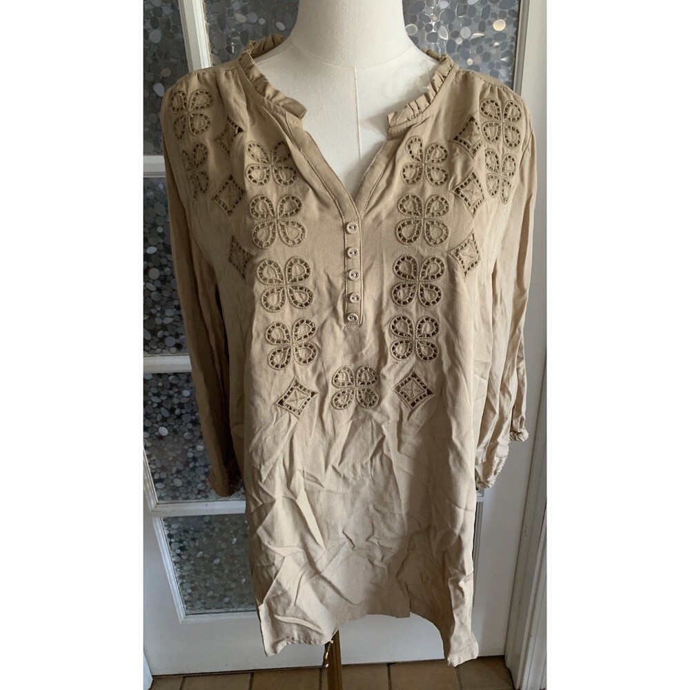 NWT Cracker Barrel Top Sz L Embroidered Ruffle Trim Rayon Blouse